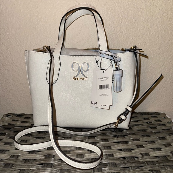 NWT Nine West White Cooke Crossbody Bag - Picture 1 of 12